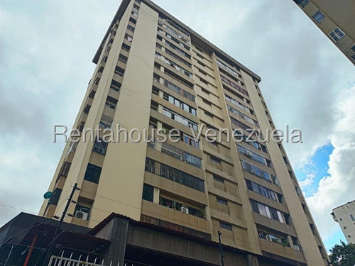Bello Y Cómodo Apartamento En Venta En La Urbina #25-16847 Np