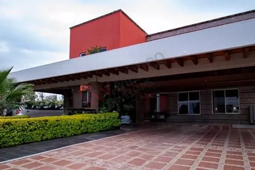 Casa En Condominio Con Recamara En Planta Baja, Vigilancia 24/7