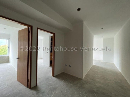 Apartamento En Venta Lomas De Las Mercede Mls #23-26931
