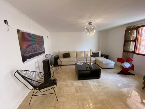 Imagen 6 de 13 de Vendo Casa En Urbanización Los Naranjos