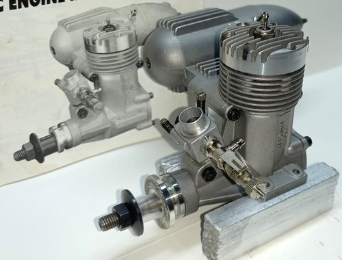 Motor Aeromodelo Magnum 40 Gp 2 Tempos Glow + Brindes