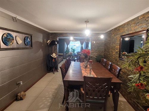 Cómoda Casa De Estilo Mediterráneo, 5 Dorm 2 Baños. Curicó.