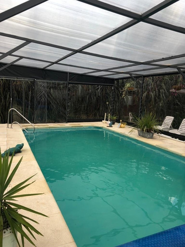 Imagen 13 de 25 de Casa De 2 Pisos + Piscina Climatizada + Apto + Monoambiente En Balneario Argentino