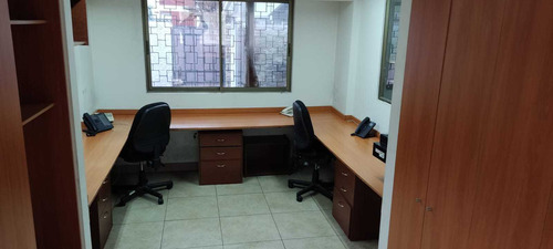 Excelente Ubicación Oficina Comercial  (25334)