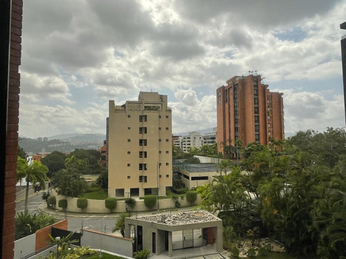 Alquiler Apartamento Colinas De Valle Arriba 262m2