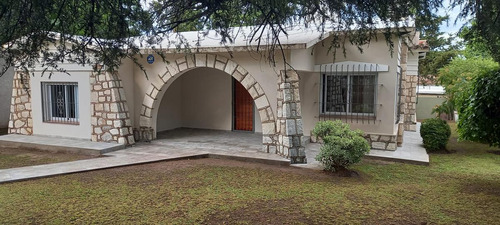 Carlos Paz - Chalet Renovado A Nuevo - A Tres Cuadras De Carcano