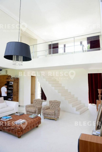 Imagen 6 de 26 de Casa En Venta Ubicado En Santa Catalina, Villanueva (tigre)