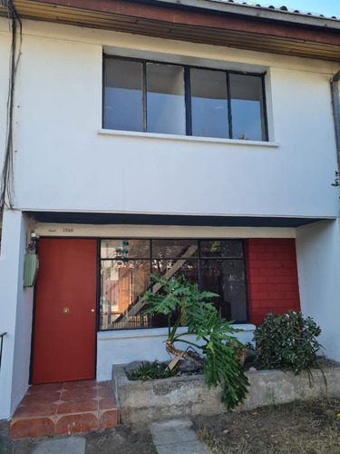 Hermosa Casa En Venta En Macul