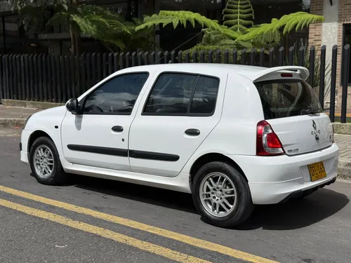 Renault CLIO STYLE Sport