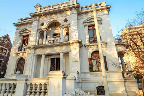 Imagen 1 de 12 de Amplia Casa Patrimonial En Arriendo - Casa Mac Clure