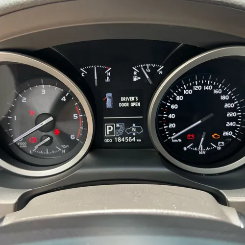 Toyota Land Cruiser 4.5 Imperial Lc200 Diésel
