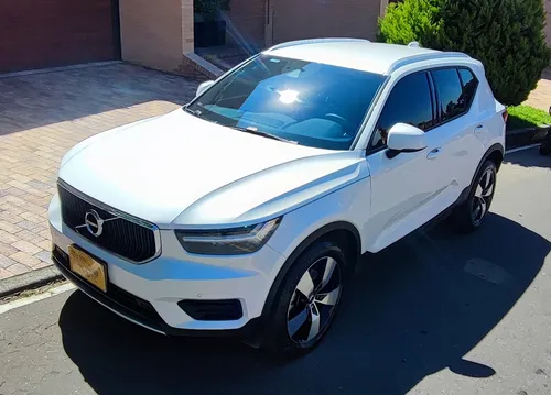 Volvo XC40 2.0 D4 Awd Momentum