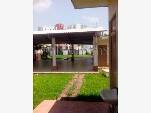 Imagen 2 de 10 de Local Comercial En Renta La Calzada