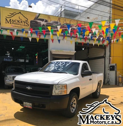Imagen 1 de 12 de Chevrolet Silverado
