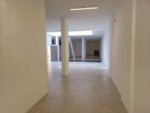 Local Alquilado En Venta En Balcarce 1355, (con Excelente Renta) Rosario Centro, Con Deposito Y Cochera.