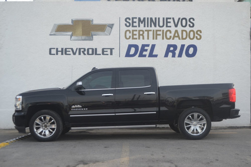 Imagen 2 de 15 de Chevrolet Cheyenne High Country 2018 Negra
