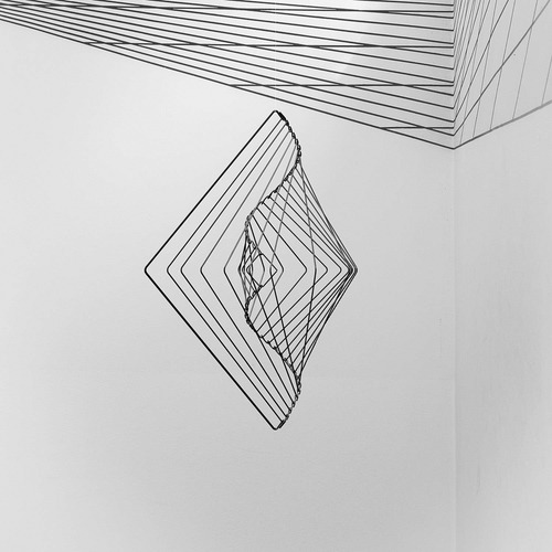 Square Wave: O Hipnotizante Cinético Girador De Vento, Magic