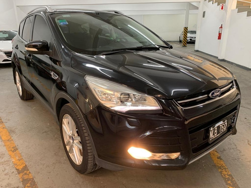 Ford Kuga Titanium 1.6t 6a/t Awd Inmaculada, Sin Detalles