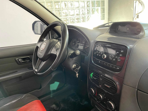 Imagen 10 de 13 de Fiat Strada 2015 1.6 Adventure Cd Pack Top Locker Con Gnc
