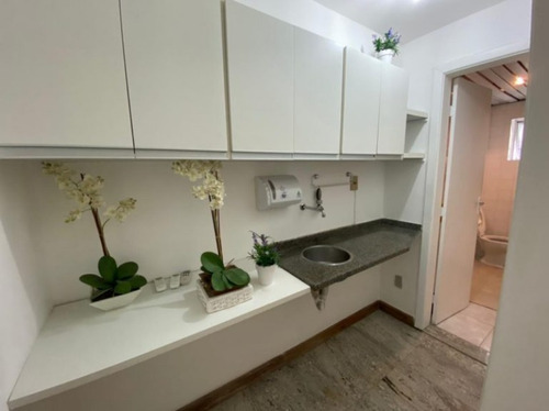 Imagem 8 de 11 de Sala Comercial Divida Em 6 Ambientes Com 100m2 Na Ondina - Pas108 - 69474099