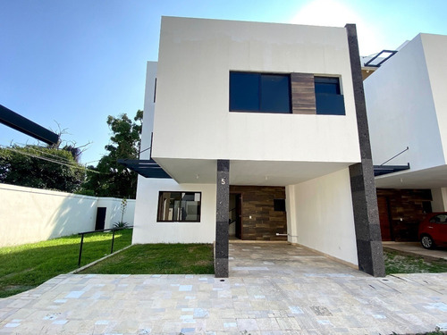 Imagen 1 de 30 de Casa Nueva En Renta En Privada Villa San Esteban, Cerca Del