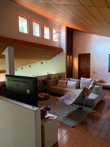 Imagen 3 de 7 de Se Vende Casa 1400m2 4h+s/3.5b+s/7p Prados Del Este