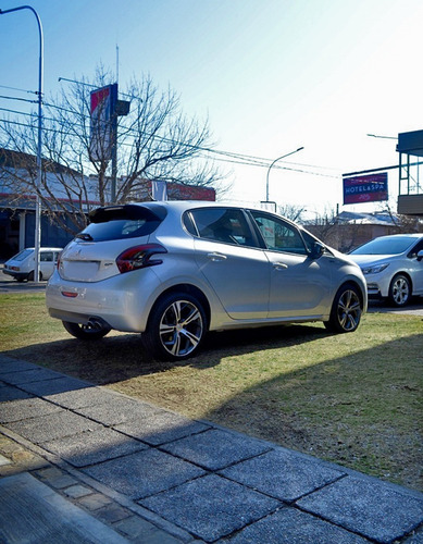 Peugeot 208 Gt