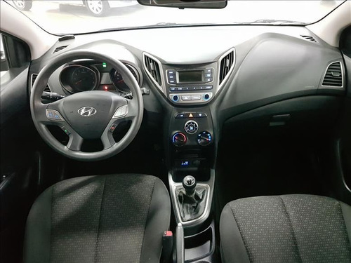Imagem 3 de 8 de Hyundai Hb20 1.0 Comfort Style 12v