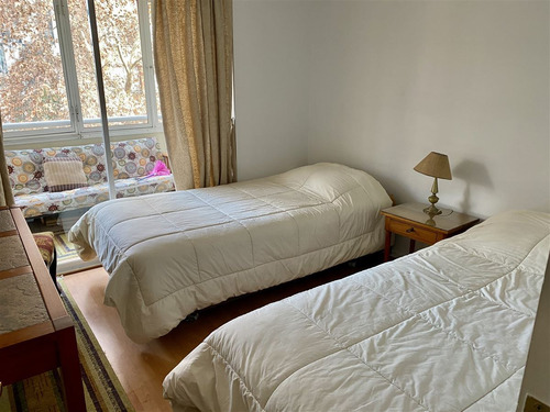 Departamento En Arriendo De 2 Dorm. En Providencia