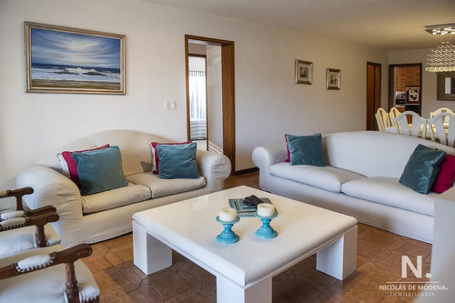 Apartamento En Venta De 3 Dormitorios En Roosevelt , Punta Del Este 