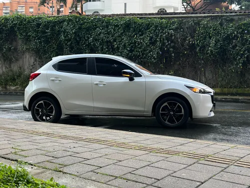 Mazda 2 Grand Touring 2.0 Carbon Edition