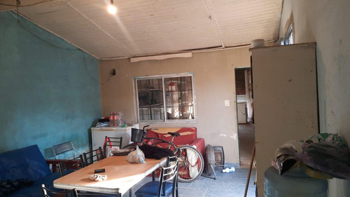 Casa En Venta - 5 Dormitorios 3 Baños - 230mts2 - Longchamps