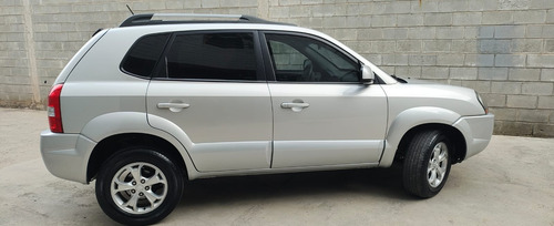 Hyundai Tucson 2.0 MPFI GLS 16V 143CV 2WD FLEX 4P AUTOMÁTICO