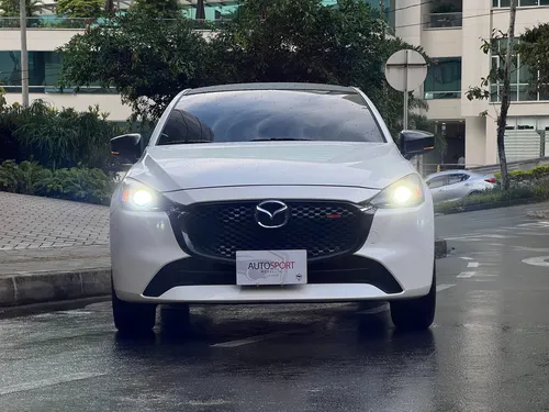 Mazda 2 Grand Touring 2.0 Carbon Edition
