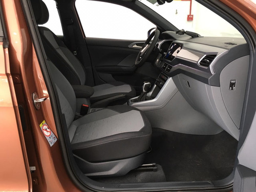 Imagem 4 de 10 de Volkswagen T-cross 1.0 200 Tsi Comfortline (aut) (flex)