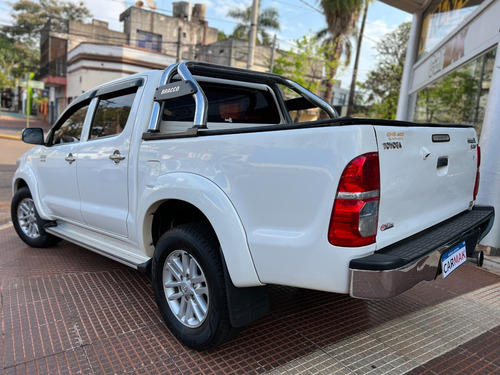 Toyota Hilux 3.0 Cd Srv 171cv 4x2 - B3