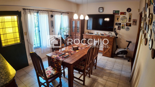 Casa En Venta 5 Ambientes Suarez