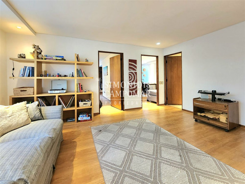Departamento En Venta De 4 Dorm. Las Condes Av. Colón
