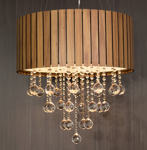 Lustre Pendente Ripado Com Cristais De Madeira Amêndola 50cm Estrutura Marrom