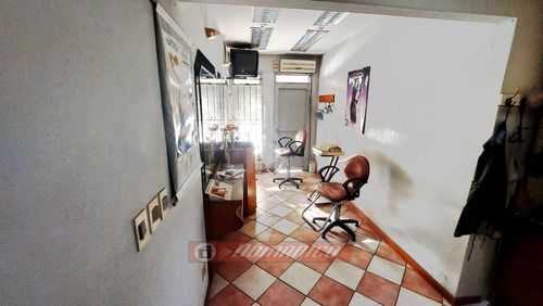 Local En Venta En Castelar Norte