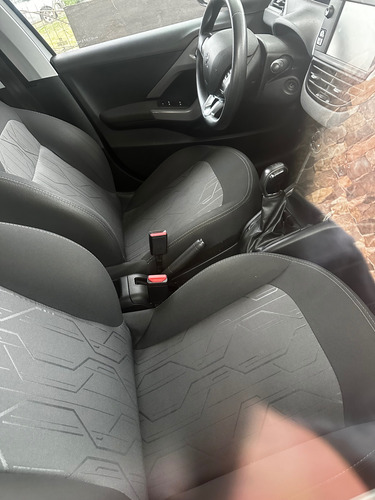 Peugeot 208 1.6 Allure