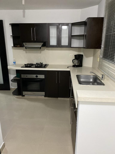 Venta De Apartamento En Los Cristales, Oeste De Cali 2257.