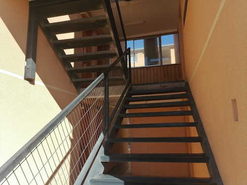 Condominio Los Aromos, A Una Cuadra De Marga Marga