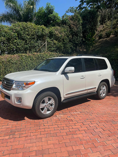 Toyota Land Cruiser 4.5 Imperial Lc200 Diésel