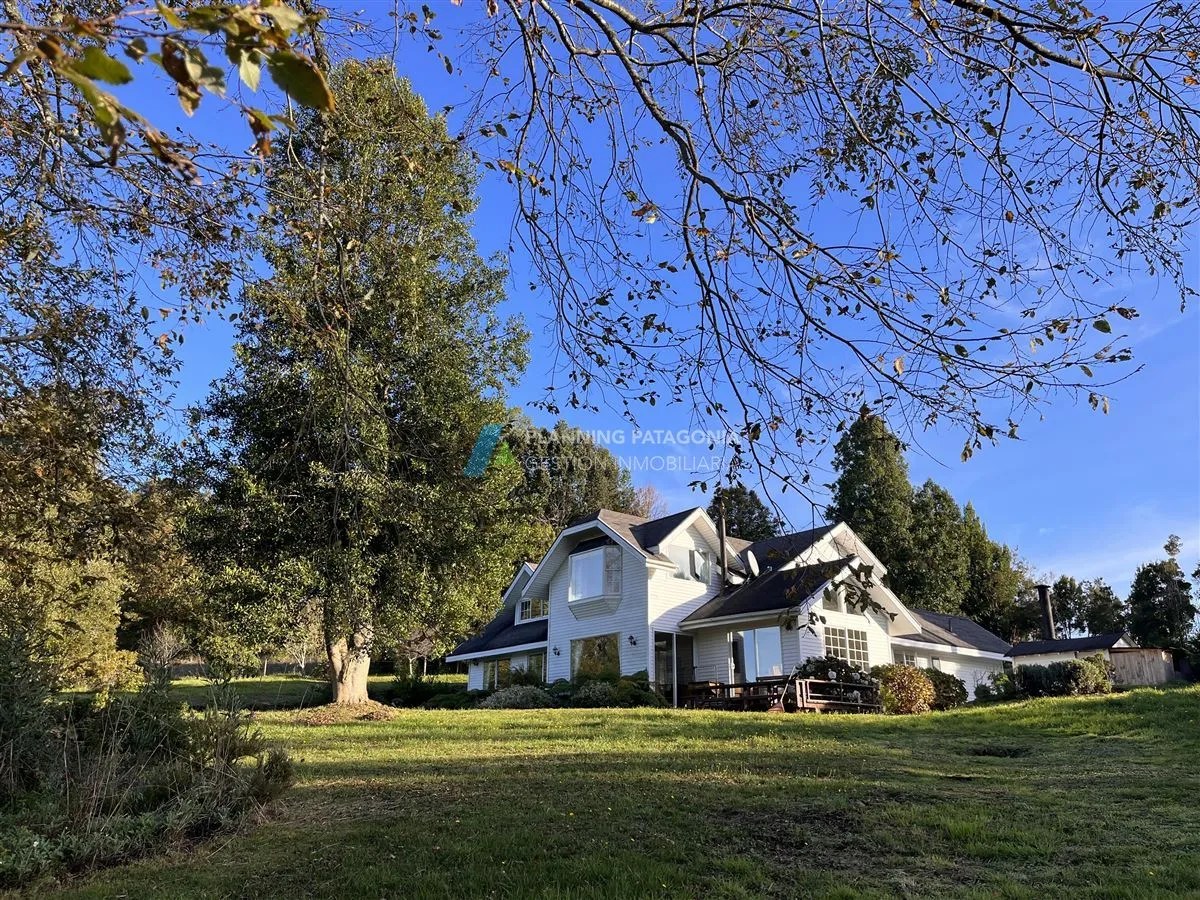 Imagen 1 de 20 de Casa En Venta En 7 Ha Con Vista Al Lago En Totoral