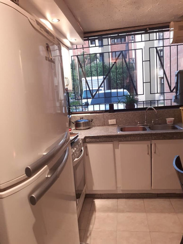 Imagen 2 de 11 de Apartamento En Residencias Narayola 04128887550