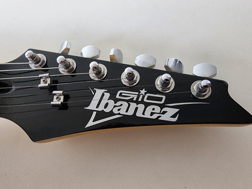 Imagen 5 de 6 de Guitarra Electrica Ibanez Gio Negro Usada + Funda