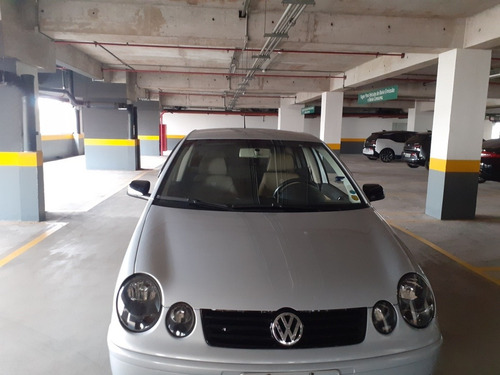 Volkswagen Polo Sedan 2006 1.6 Total Flex 4p