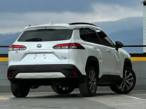 Corolla Cross Hibrida
