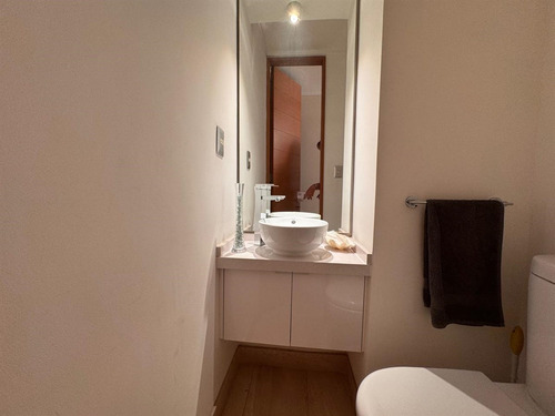 Departamento En Venta De 4 Dorm. En Lo Barnechea